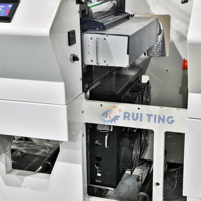 Une machine d'impression d'étiquettes innovante avec des tailles d'impression variables